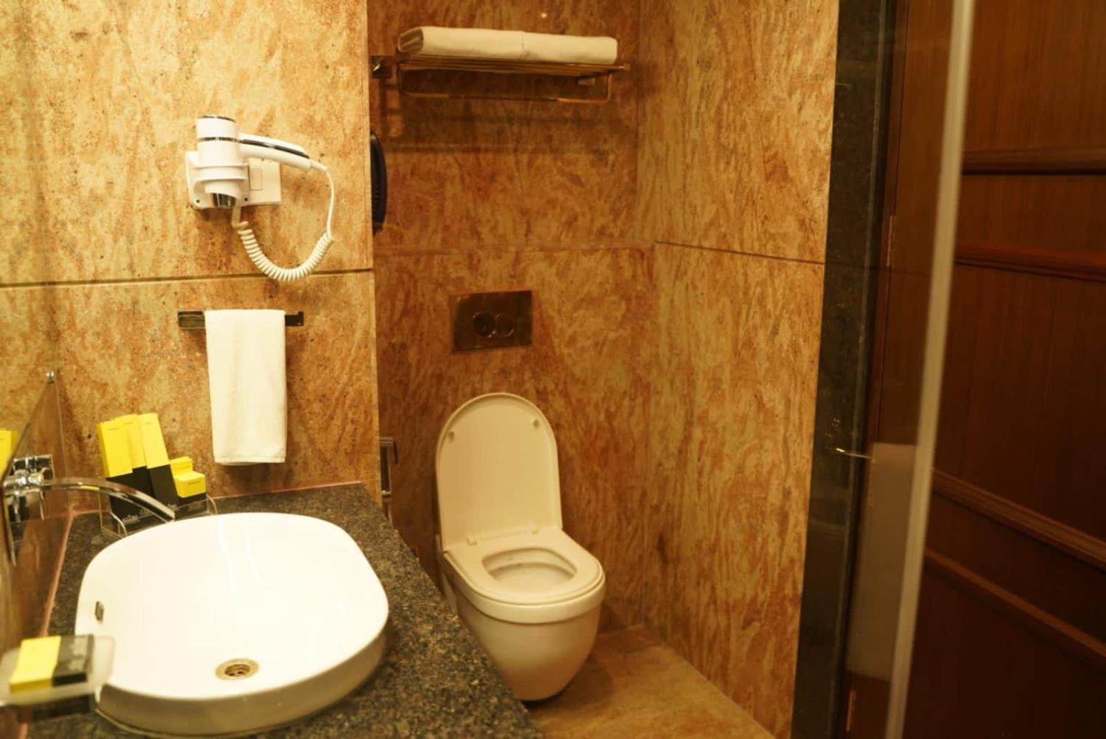 Accord Chrome Hotel Chennai Ngoại thất bức ảnh