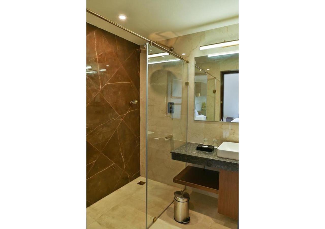 Accord Chrome Hotel Chennai Ngoại thất bức ảnh